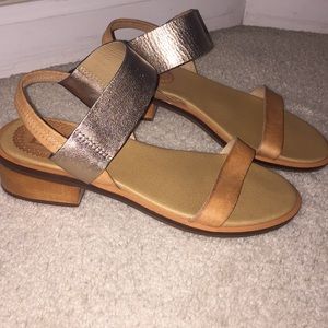 Latigo block sandal